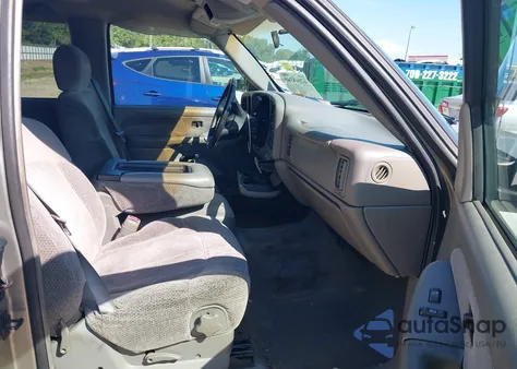 1999 Chevrolet Silverado 1500 Ls из США, поврежденный, VIN 2GCEC19V1X1186227